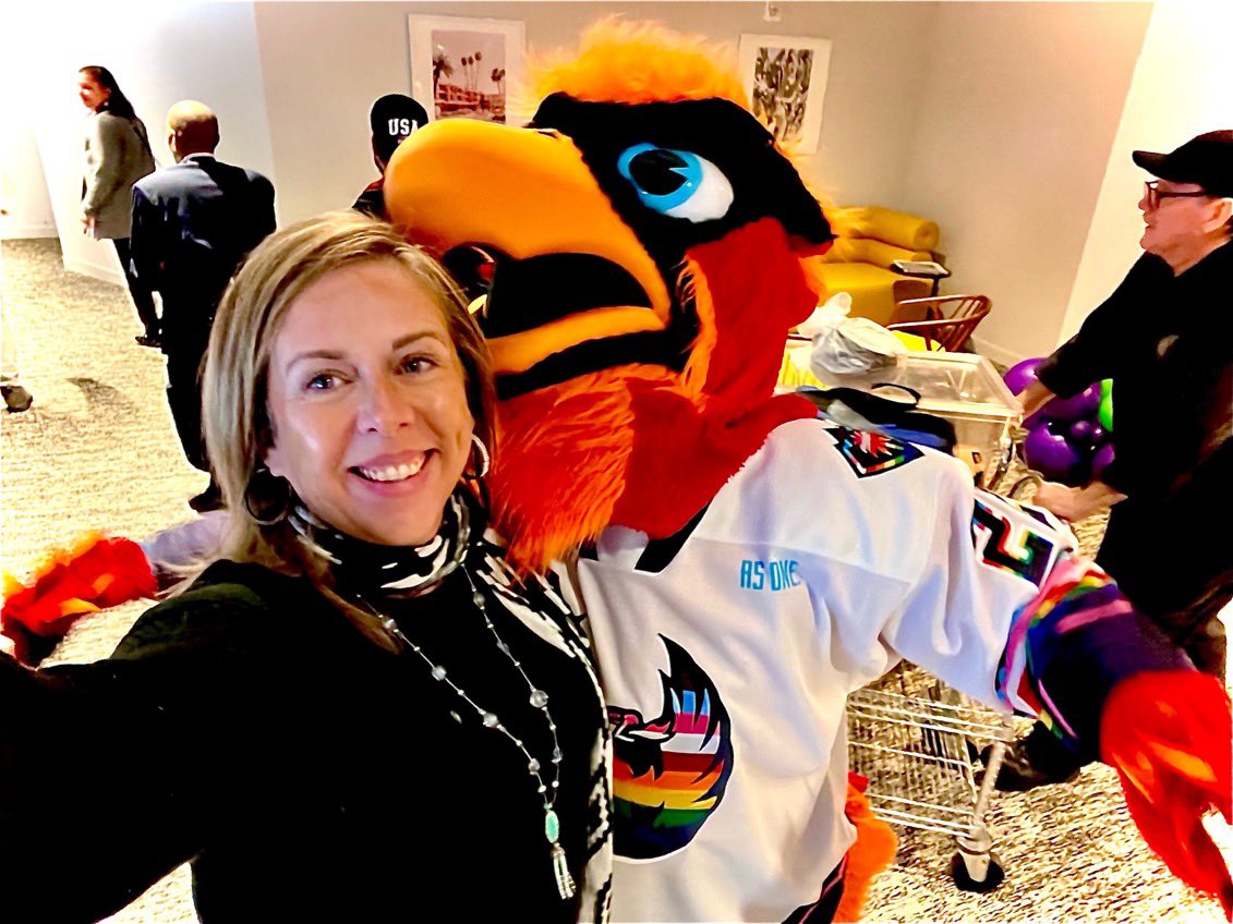 PGAWESTGOLF's tweet photo. We are so proud of our @Firebirds. Thank you for bringing us together to celebrate a spectacular inaugural season! 🔥🔥🔥
#firedup #AHL #communityspirit #clubsarebuiltbyfriends #lifeisbetterwithfriends https://t.co/M1Iq33nvX0