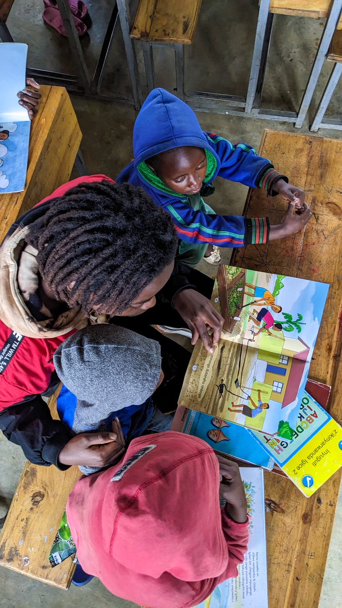 AgatiRwanda's tweet photo. These amazing kids from the kinigi community have found perfect companions in their books and each other📚👫🤍
Make a difference, DONATE!
https://t.co/9iwlblRUpz
#agatimobilelibrary #agatilibrary #books https://t.co/NPnEBnBBJ3