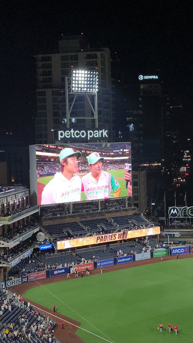 Lelaswrld1997's tweet photo. It was a good game!! KIM WAS ON FIRE❤️‍🔥❤️‍🔥 #padresgame #haseongkim @Padres @BallySportsSD https://t.co/KkUvLkFgmH