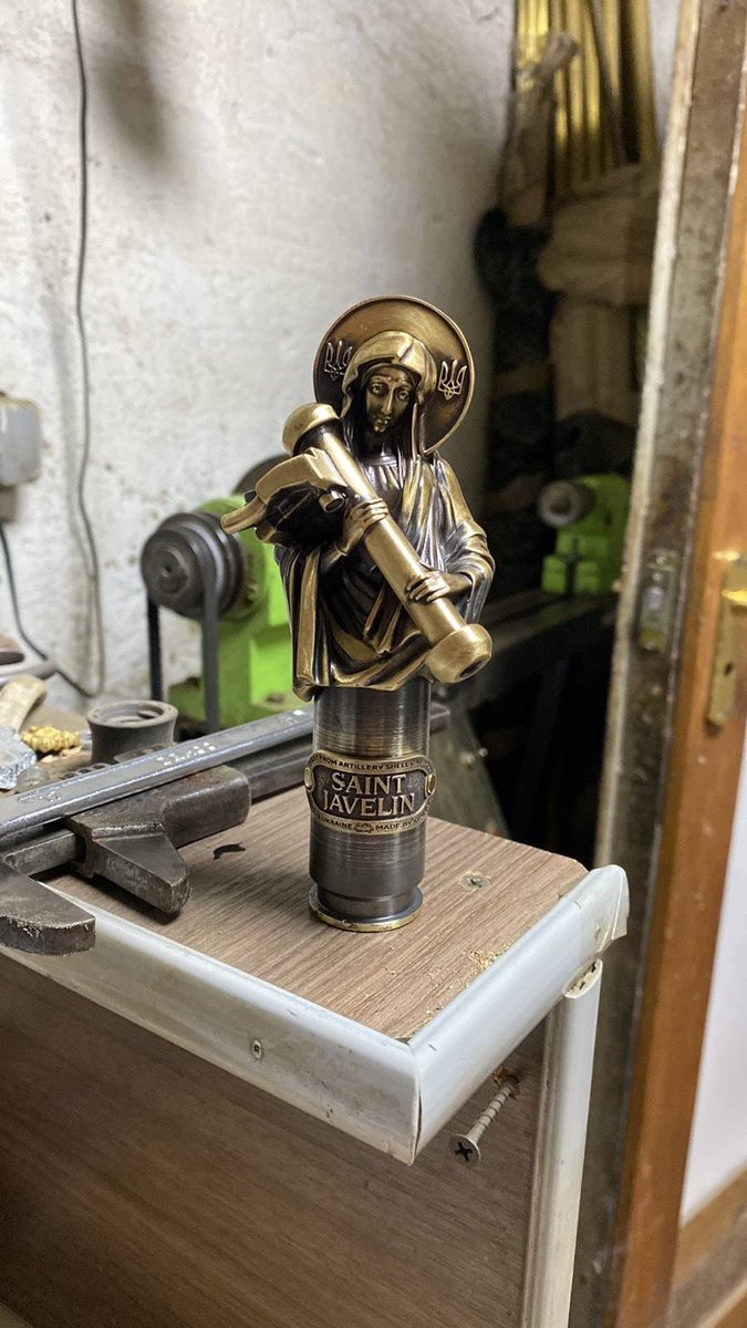 saintjavelin's tweet image. Let’s have even more fun together today.

Send us your funniest meme about what’s happening right now. 

Winner gets a special @saintjavelin gift.