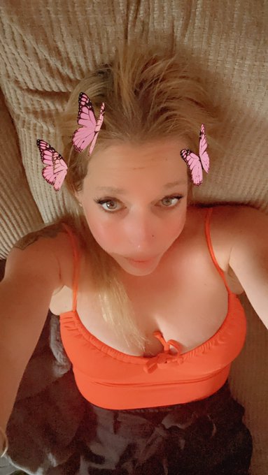 Sexy Saturday morning!! Xoxo mwah 💋 running errands https://t.co/bBZUXpwYs8<a href="/tag/fuck"class="tags"><span>#fuck</span></a>