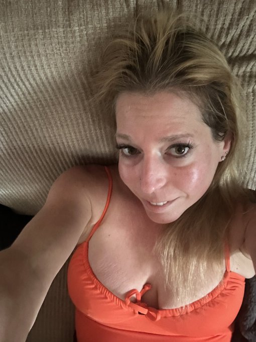 Sexy Saturday morning!! Xoxo mwah 💋 running errands https://t.co/bBZUXpwYs8<a href="/tag/fuck"class="tags"><span>#fuck</span></a>