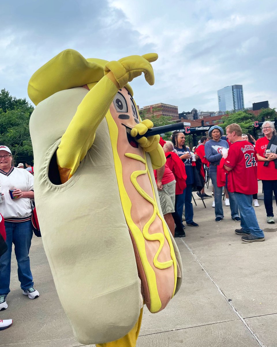 CleHotDogs's tweet image. 🎶 FORGIVE MY NORTHERN ATTITUDE 🎶