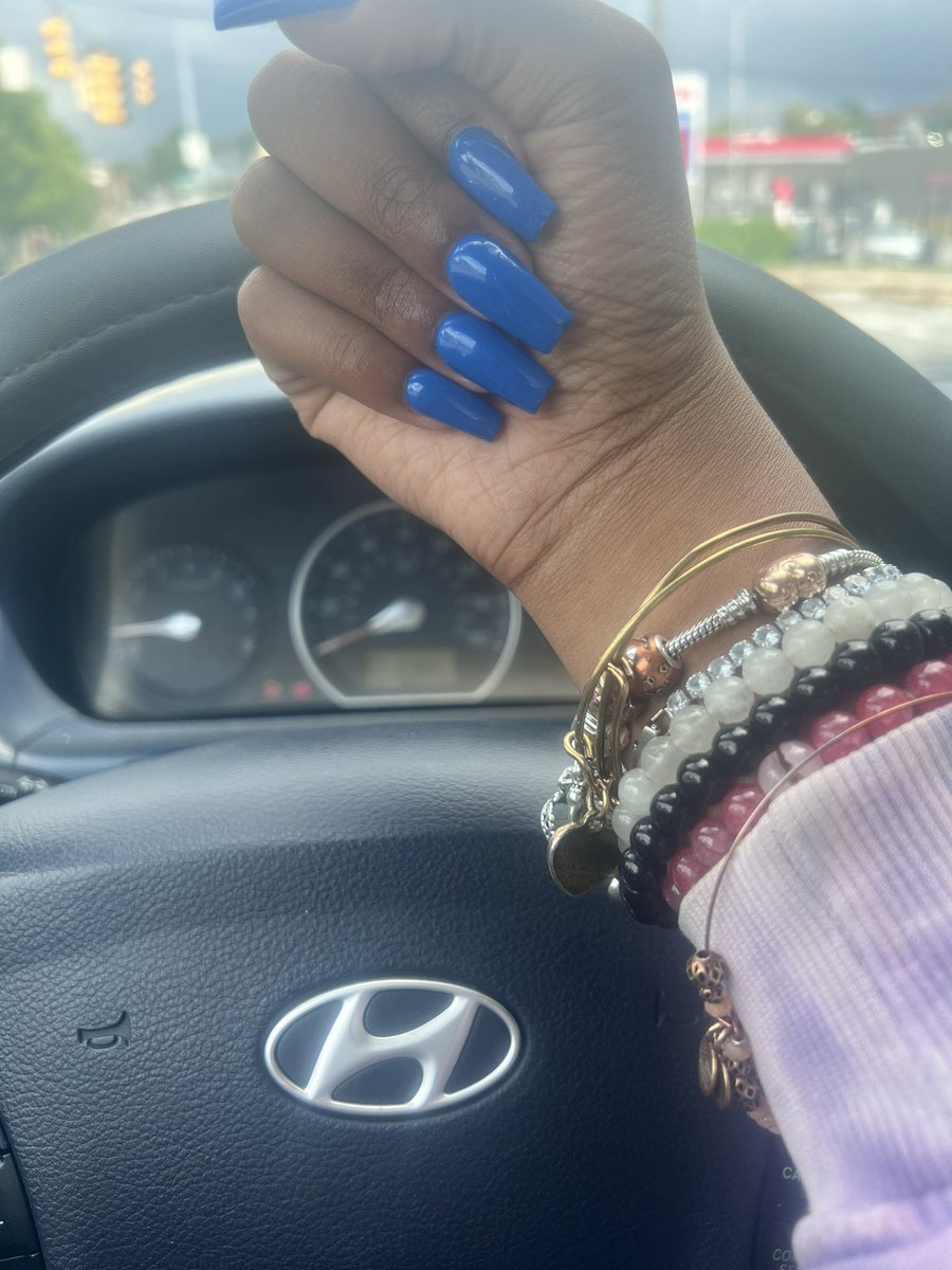 niyaaaaa🥰 on Twitter "nails done hair done like a bad bitch !🥰😻"