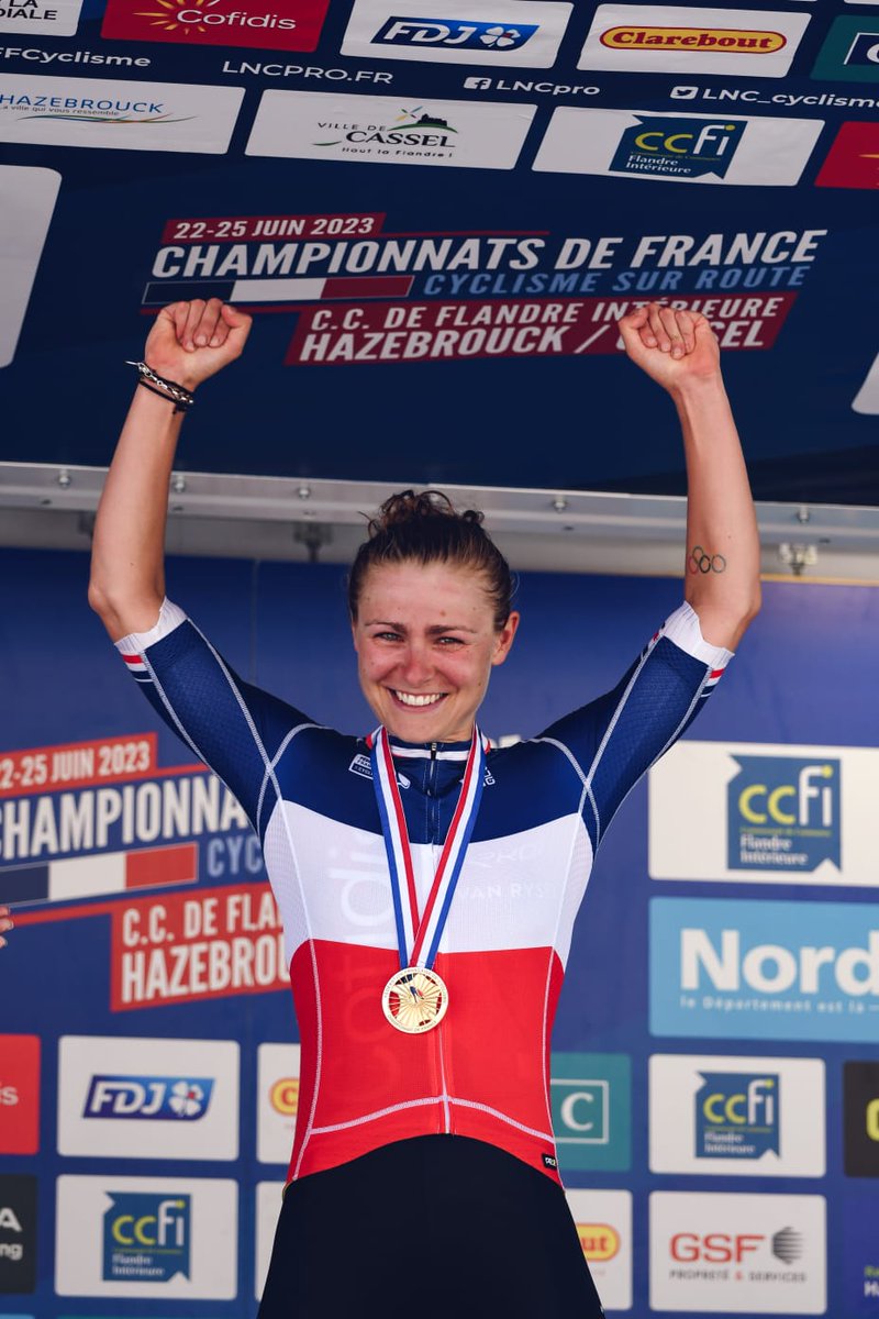 Vous ne verrez rien de plus beau aujourd'hui 🇫🇷🙌

#Cassel2023 📷 <a href="/MathildeLAzou/">Mathilde L'Azou</a>