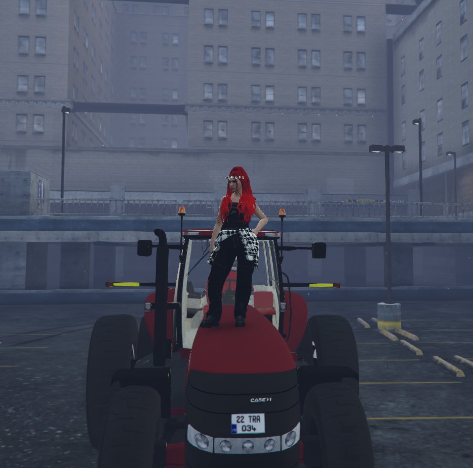 Big rak got her tractor 🚜😏selling the best broccoli 🥦 in city 🌆 #gtavrp #GTAV #streamer #girlgamer