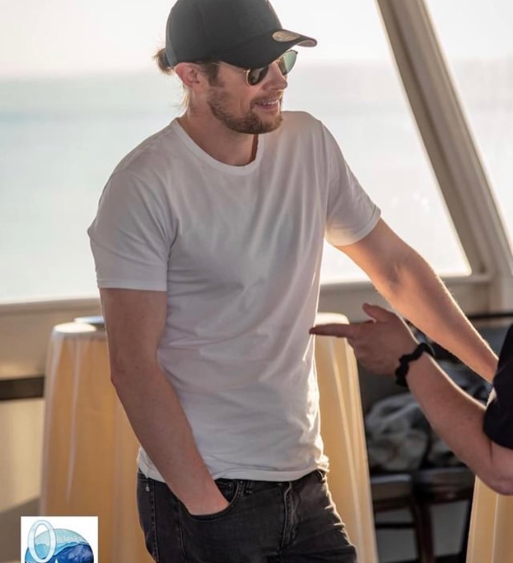 nasabuf's tweet photo. #lovehim #tohearandbeheard #brilliant #humble #fun #kind #gracious #witty #extraordinarilytalented #whataman #mightyfineman #bestsmile #simplythebest #davidberry #sexiestmanever, inside &out #loved #respected #remarkable #mosttalented #incrediblytalented #adampritchardphotography https://t.co/Kaodmd612y