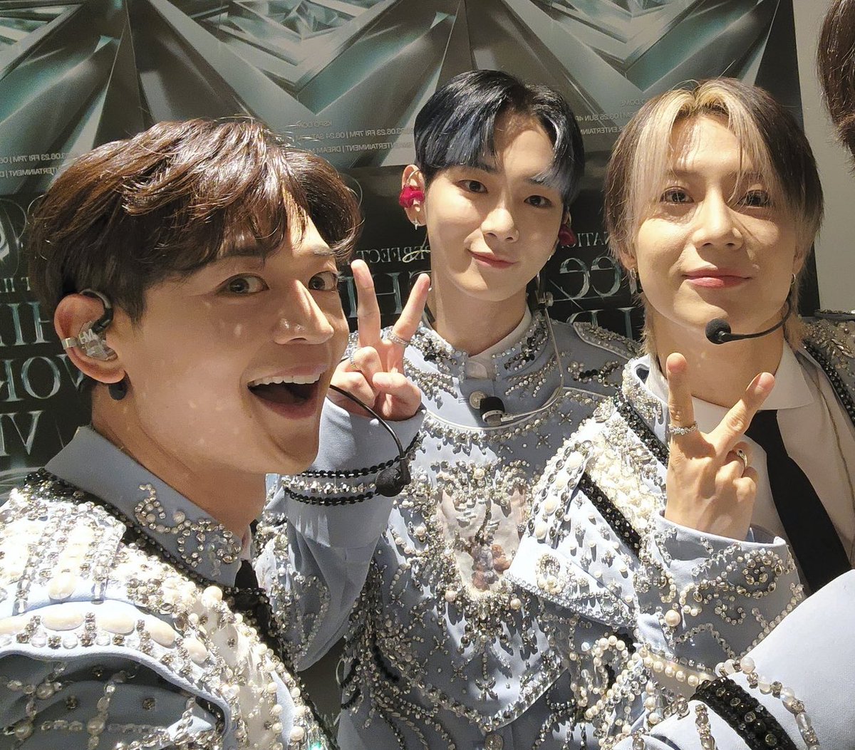 xtmtaemin's tweet photo. 오늘도 수고했어🤍 https://t.co/uenxFMK5lF