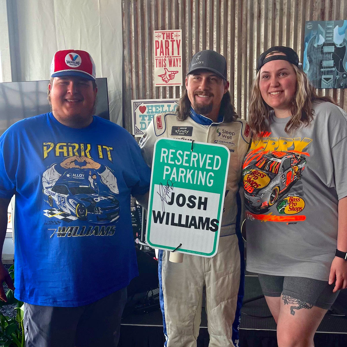 THANK YOU to @Josh6williams for hosting our awesome SCC Auction Experience winners this morning! We appreciate your support of our SCC Nashville chapter! #KidsWin // @NashvilleSuperS // #Ally400