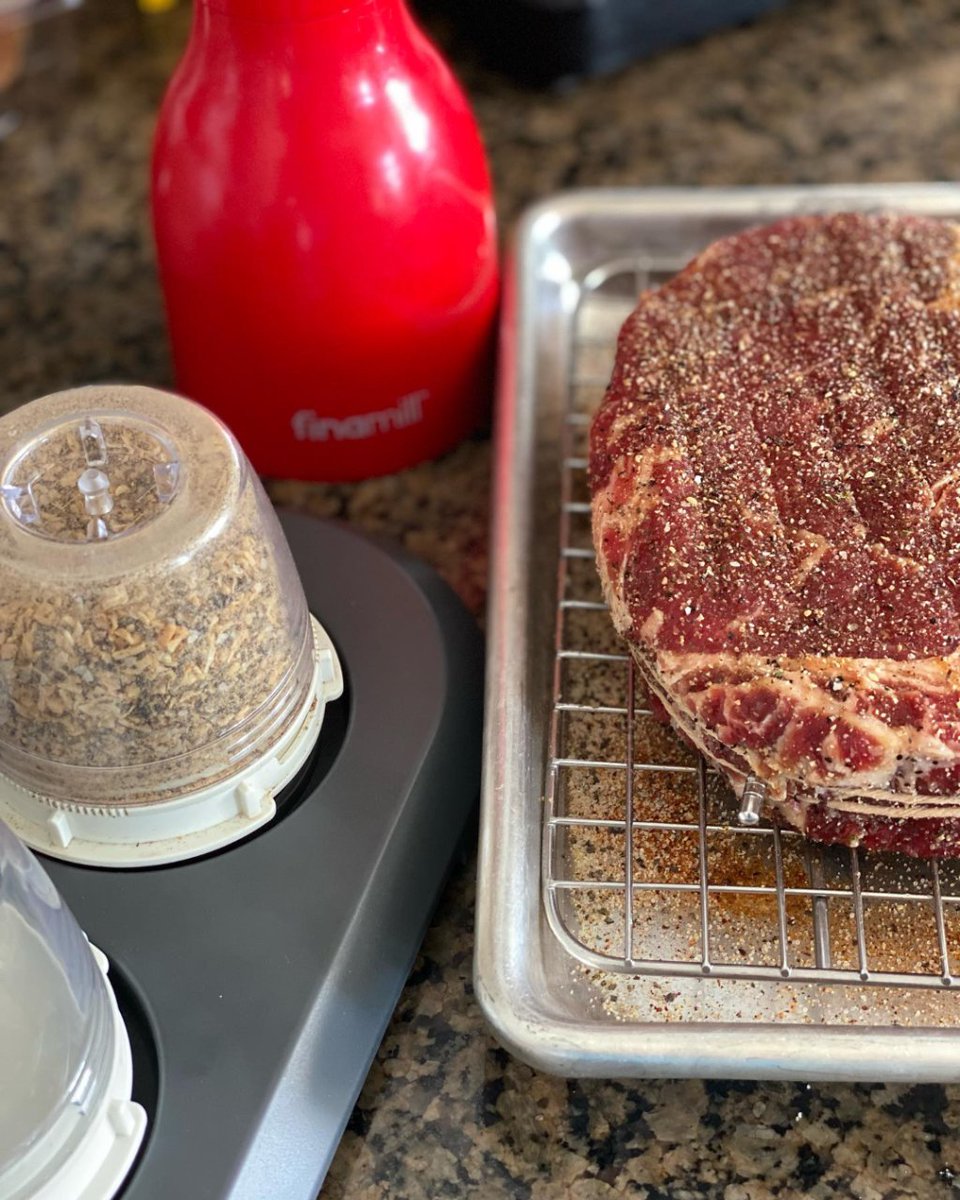 Jeremy of @flyin_pig_bbq loves FinaMill so much it's become one of his must-have tools for steak competitions! He sent us this picture to show his favorite way of using his FinaMill. #foodstagram #grilling #grillingseason #grillingtime #steaklover #steak