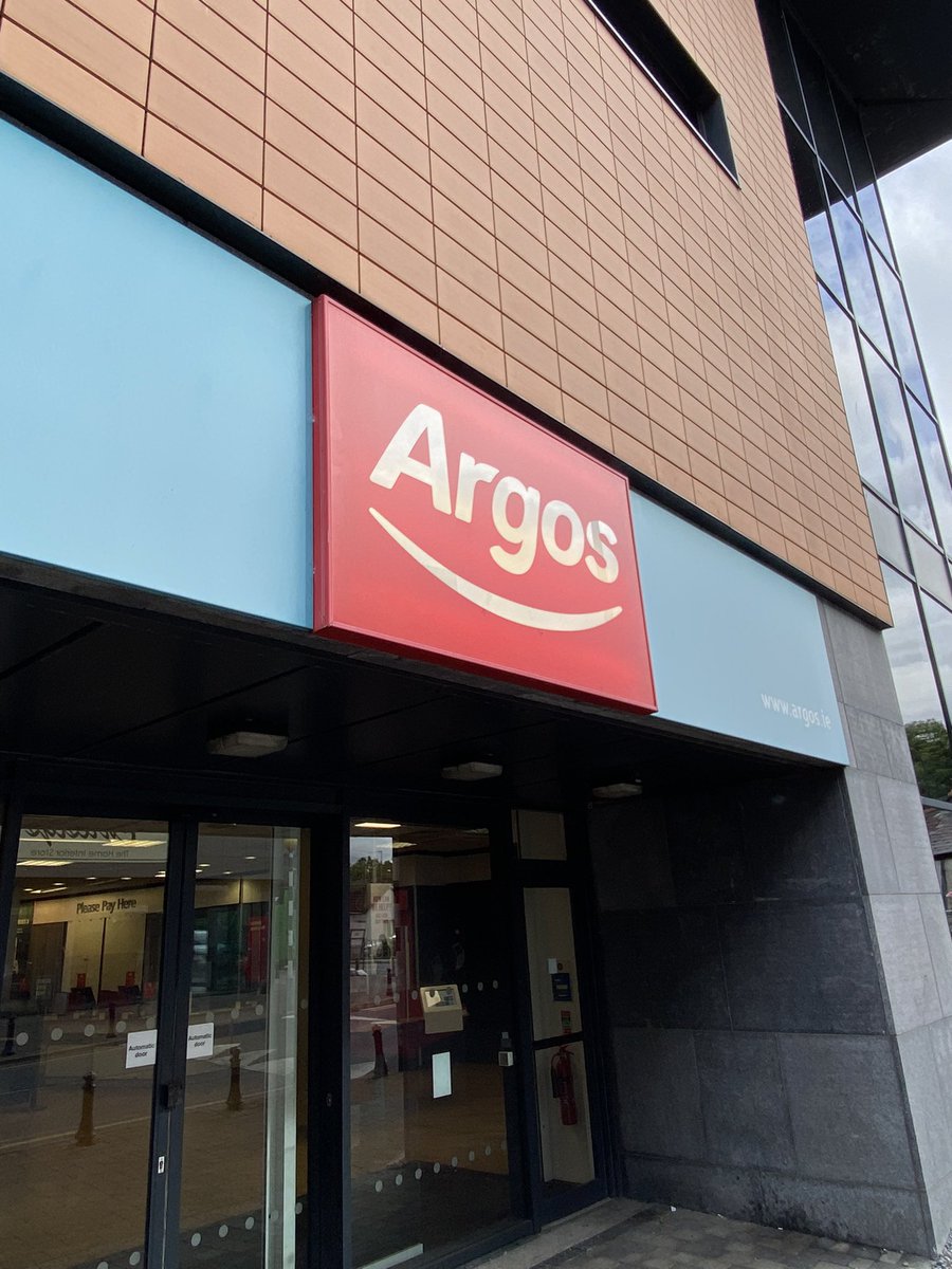 And that ladies and gentlemen is the end of an Era. #Argos in Ireland came to an end at 5pm. Great place to work, great memories and above all great people. Onwards and upwards. #job #retail