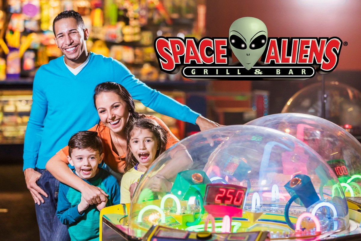 Give your earthlings a space escape this weekend! Good food, great games, and a GALAXY OF FUN! #pizza #pizzaparty #pizzalover #weekendvibes #arcade #arcadegames #arcadebar