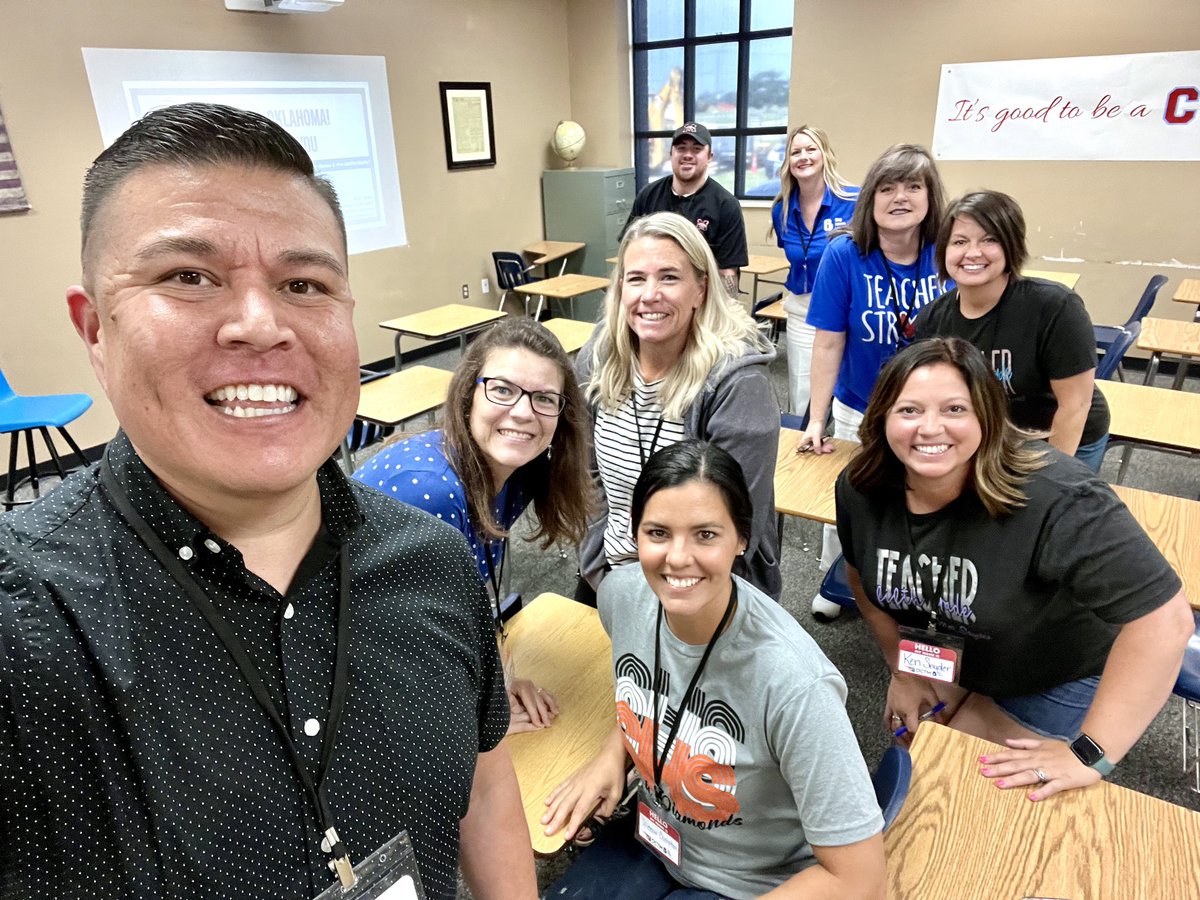 nicklikesmath's tweet photo. Good morning Oklahoma! Thank you for attending! Great to meet you all! @BigIdeasMath @ok_ctm #makingmathematicsmatter https://t.co/yNTp7HokYu