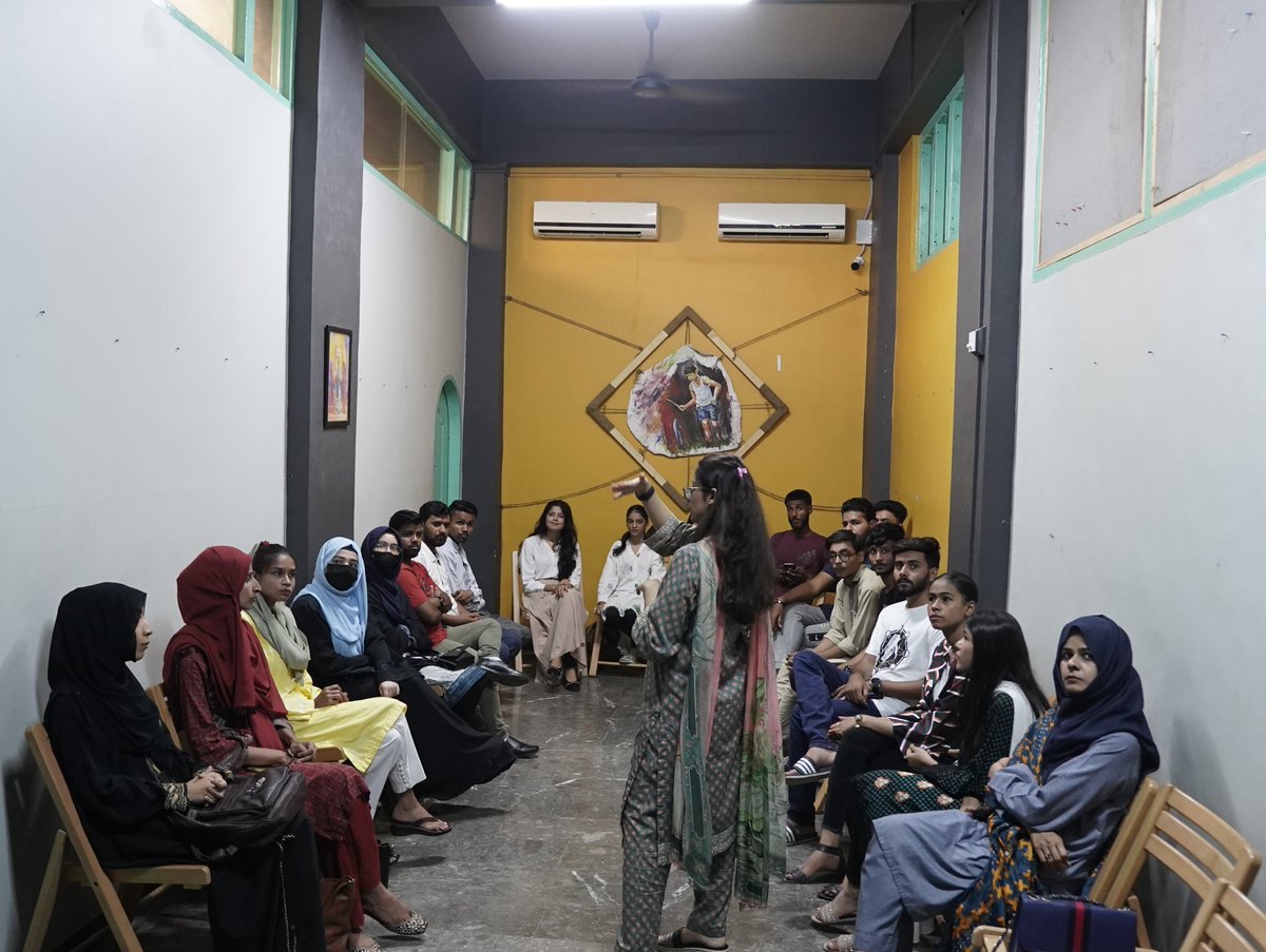 mehrghar's tweet photo. We had an incredible session today titled "Beyond the Boundaries" with the amazing Misbah Rasheed. Youngsters were empowered with the knowledge of networking, volunteering, and internships, discovering the key to unlocking boundless opportunities. https://t.co/ykEzGKu5fY