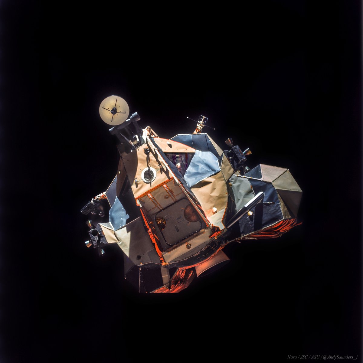 Awkward and angular looking, Apollo 17's lunar module Challenger was designed for flight in the near vacuum of
See more: apod.nasa.gov/apod/ap191219.…