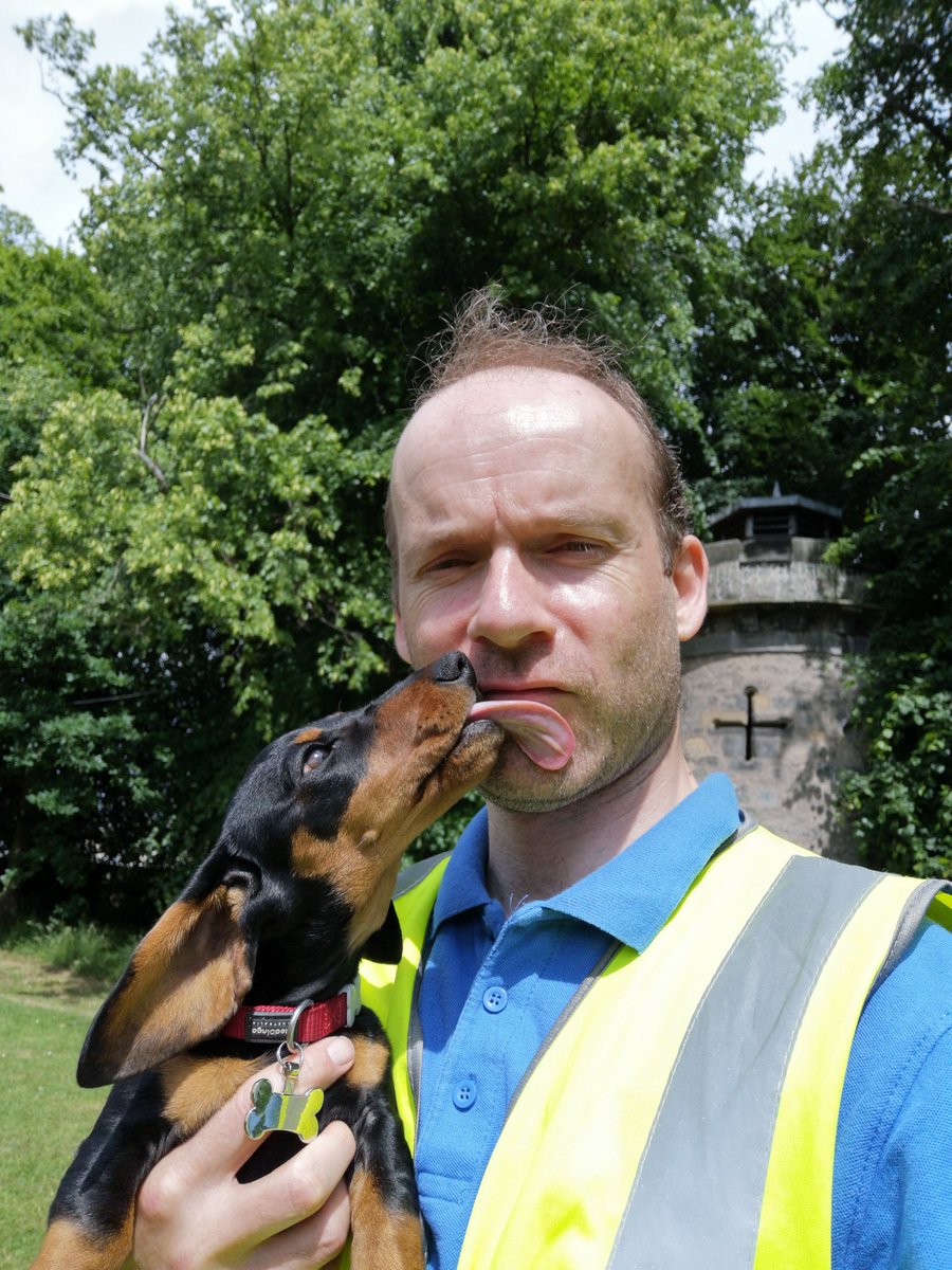 Fabulous day for filming the return of the Dunfermline Children's Gala today. I was even lucky enough to meet Ollie, the famous mascot Visit Dunfermline! 😍
#dunfermline #fife #visitdunfermline #galaday #drone