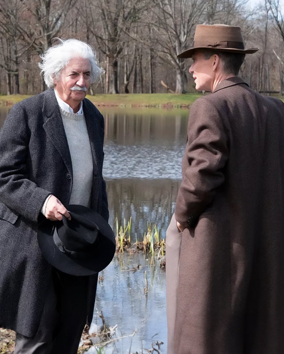 Oppenheimer filminden Albert Einstein ve Robert Oppenheimer 🤝