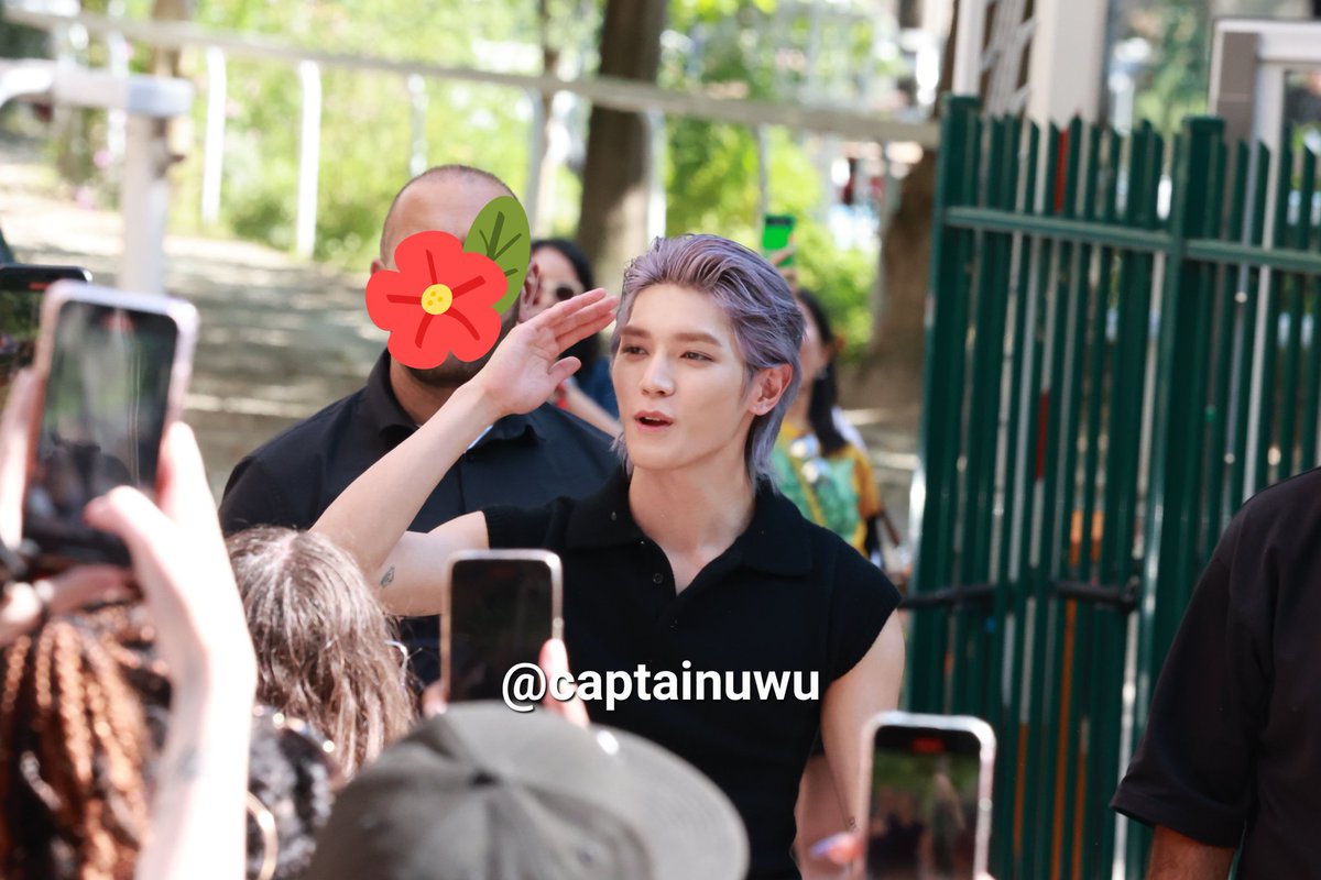 밝은 미소!! 😆

#LOEWESS24xTAEYONG #태용 #TAEYONG