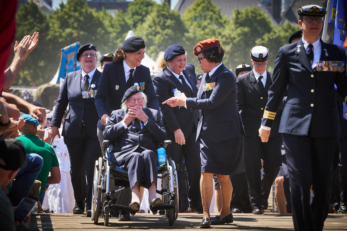 kon_marine's tweet image. 🫡 Veteranen, bedankt!

Lees alles over #Veteranendag 2023 👉 defensie.nl/actueel/nieuws…

#koninklijkemarine #korpsmariniers