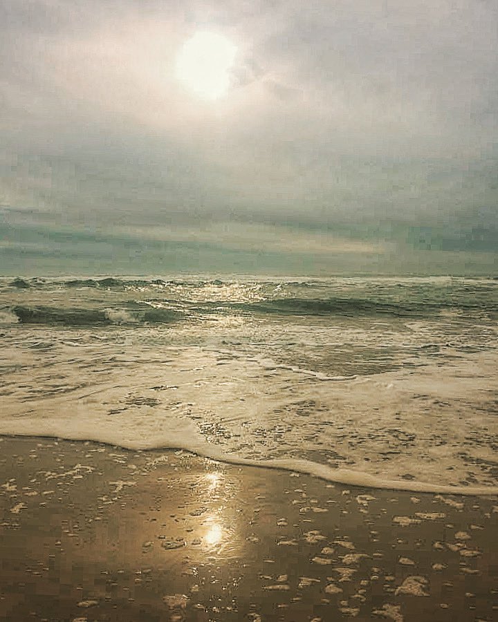 frenchscotjeff's tweet photo. Let the ocean breeze whisper secrets of pure bliss.

#natureconnection #oceanbeach #oceanmind #oceantime #mentalhealth  #WeekendVibes #SummerVibes 
#seatherapy 
#ThePhotoHour #bluemind #jefinuist #OuterHebrides #Scotland https://t.co/KdfJKYfNlS