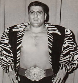 RealGianniRusso's tweet photo. Before playing Luca Brasi, Lenny Montana
(born Leonardo Passafaro) was an enforcer for the
Colombo crime family. However, he also had a
successful career as a professional wrestler, performing most famously as the Zebra Kid. #TheGodfather #LucaBrasi https://t.co/kXGTXfCSak