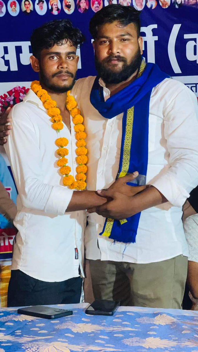 AniketDhanuk_'s tweet photo. आज जिला रायबरेली सरेनी विधानसभा में आजाद समाज पार्टी के सदस्यता अभियान कार्यक्रम में । @BhimArmyChief https://t.co/ON1RbUMdtM