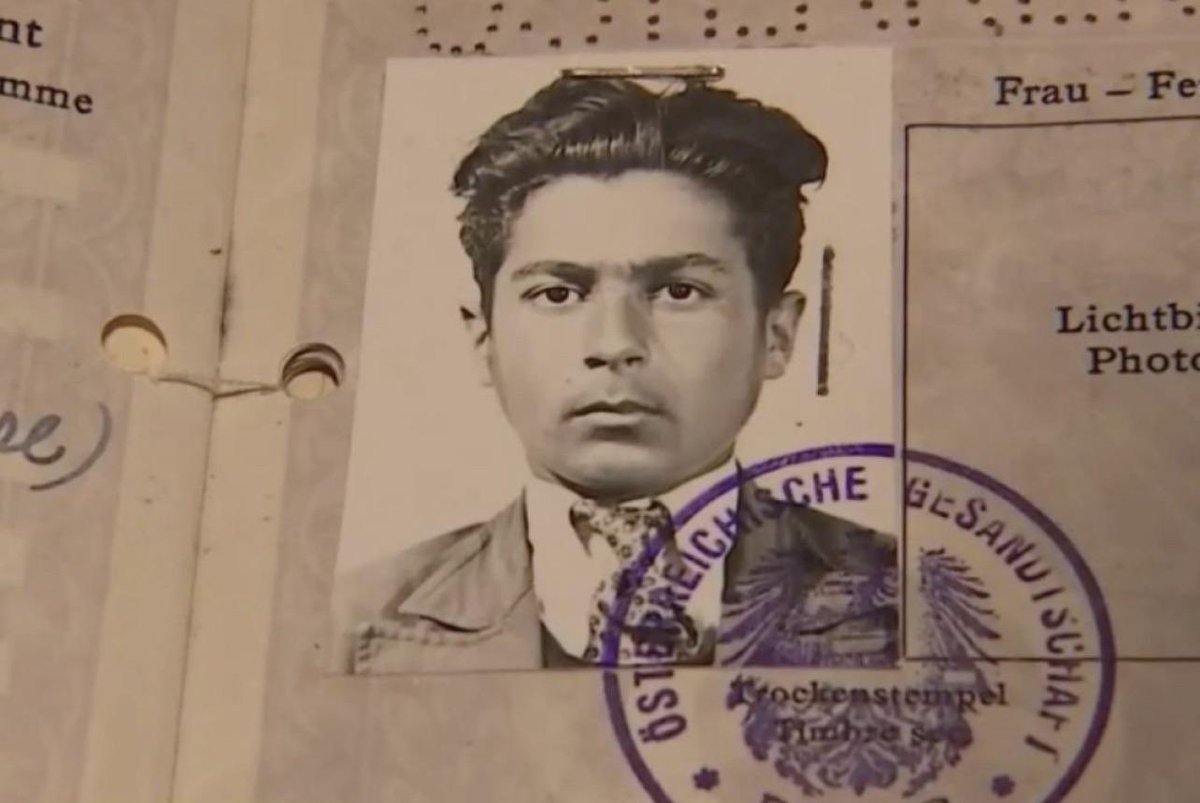 The small French village of Chambon-sur-Lignon received a surprise $2.4 million gift in the will of a 90-year-old Austrian man named Eric Schwam who passed away on Christmas Day. Shocked officials soon learned that Schwam was paying the town back for saving him and his family