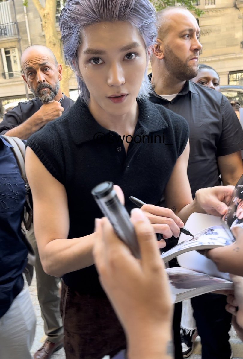 ตาแป๋วมาก TAEYONG เหมือนเดินออกมาจาก animation จริงๆ 

#LOEWESS24xTAEYONG