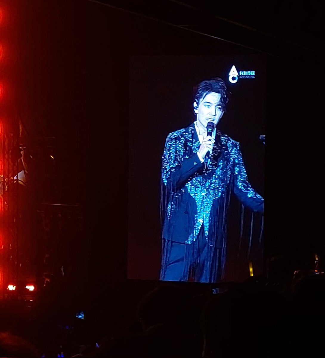 Best concert I've ever been to HANDS DOWN. Dimash was incredible. People weren't joking when they said his voice is something you NEED to experience live.

#DimashConcertKualaLumpur #DimashQudaibergen