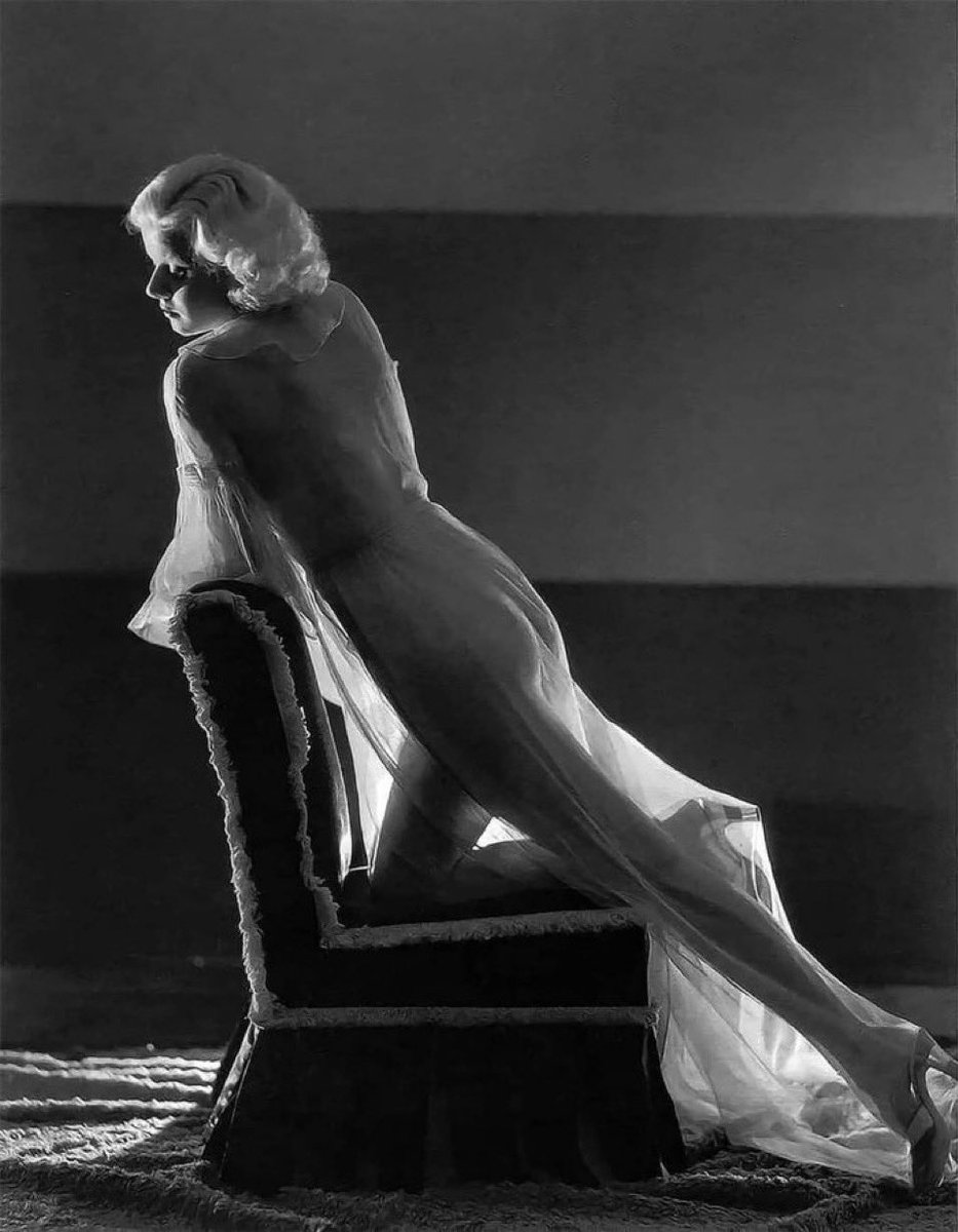 The unforgettable Jean Harlow 1933
#Legend  #silverscreen