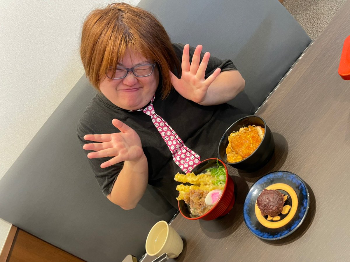 話題の資さんうどんうまかったす https://t.co/fwdlxPRizy