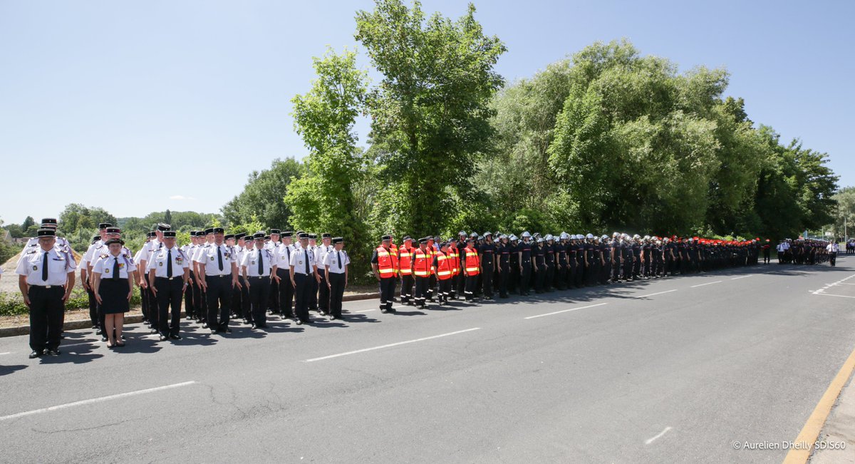 SDIS60's tweet image. #CongrèsDépartemental 🇫🇷 Les pompiers de l'Oise à l'honneur cet après-midi en présence des élus et autorités à Liancourt !