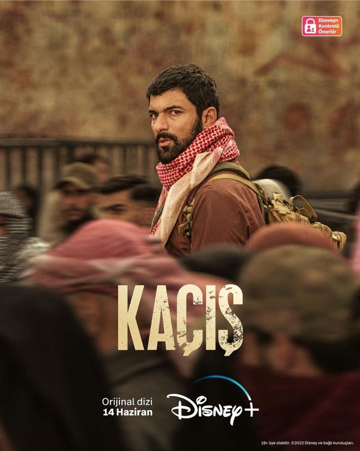 The 'Best Internet Series' award recognizes a streaming series that effectively utilized the digital age of storytelling to showcase creativity.

The 2023 fan-voted Dizilah Güzel Award for Best Internet Series goes to Disney Plus’ #Kaçis! #GüzelAwards
#EnginAkyürek
#Kaçıs