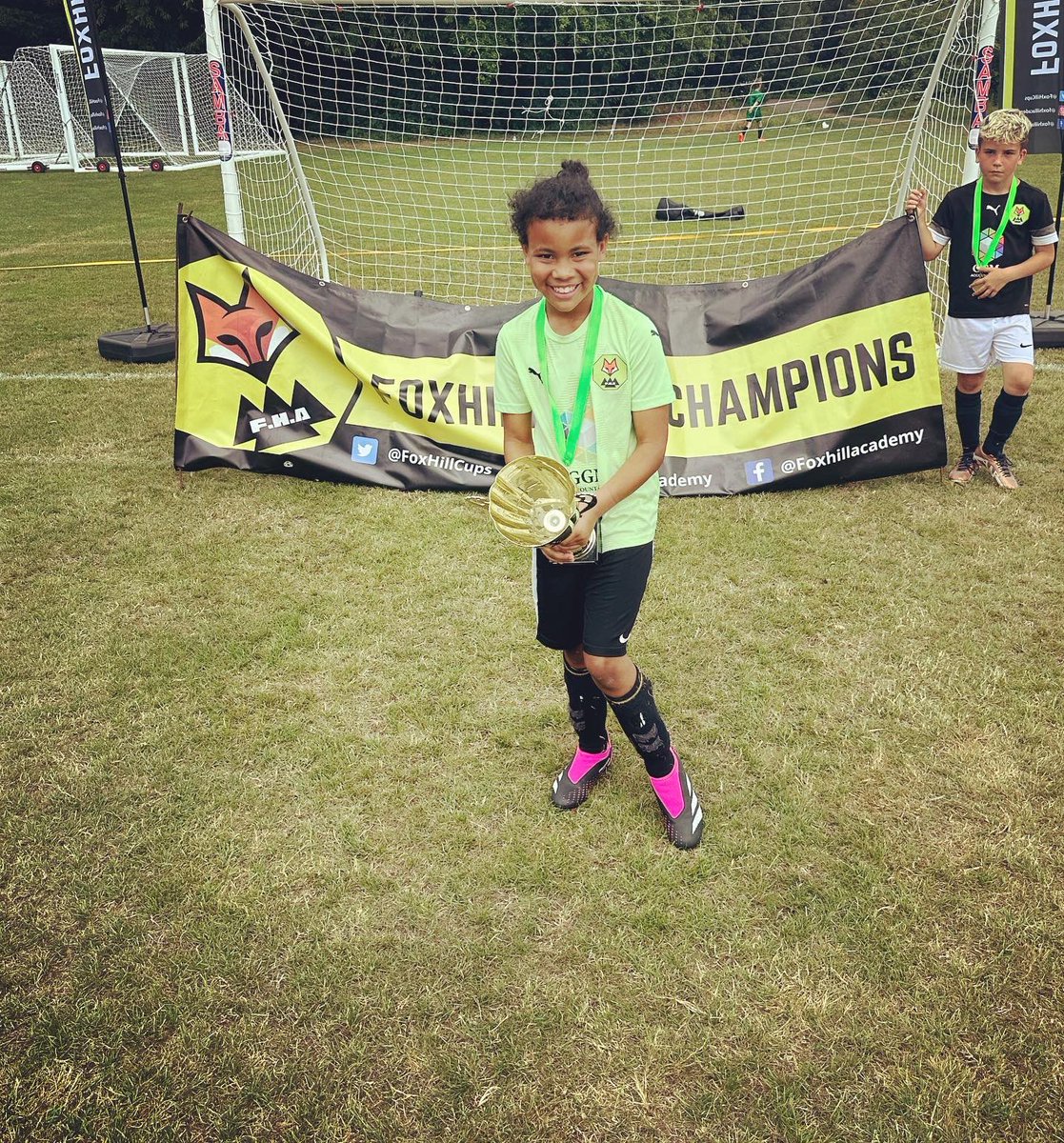 Jezzwilliams90's tweet photo. Another winnerโs medal ๐ u9s foxhill cup champion ๐๐พ๐๐พ #RBW1 ๐งคโฝ๏ธ https://t.co/unuUN2mY1g