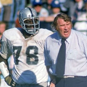 Tina_RN4L's tweet image. 78 more days 🩶🖤
#RaiderNation  
#ArtShell 
#JohnMadden