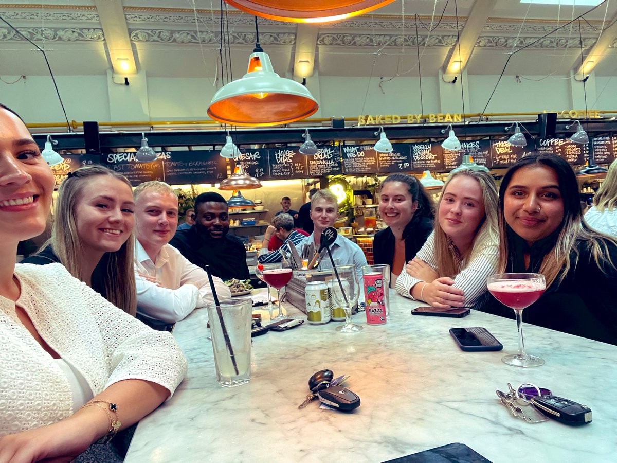 Final Statement Meal with the 19/49 Dream Team last night🌟. Celebrating a great May; hitting double 91 ESQI 🤩, being Number 1 for OP in the City at U319 💸 and 2 promotions in the Branch 🙌🏻… 📍 Next stop Manchester Airport on Monday ✈️🥳