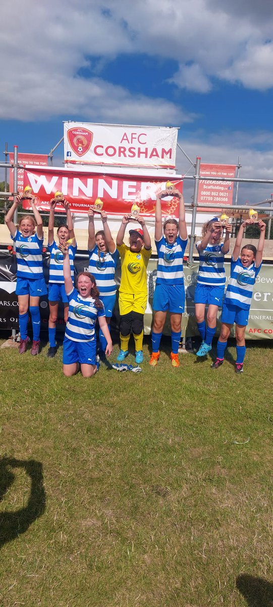 Eliebe1306's tweet photo. Final tournament of the season @CorshamTownFC and finally the first tournament win, with zero goals conceded! 🔵⚪️⚽️
#grassrootsfootball https://t.co/78oo75JJer