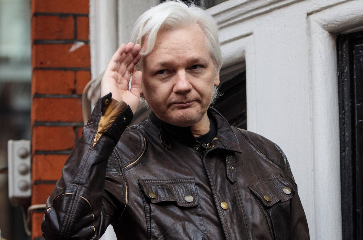 mtaibbi's tweet image. Secrets do not belong to governments. 
Governments rule by our consent. If they want to keep secrets, they need our permission. 
And they never have a right to hide crimes.
#FreeAssangeNOW 
racket.news/p/why-julian-a…