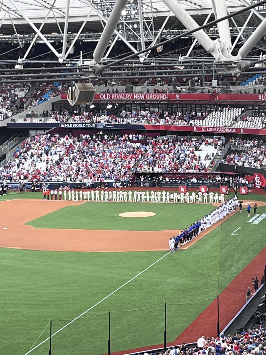 Play ball ! #LondonSeries #Cubs