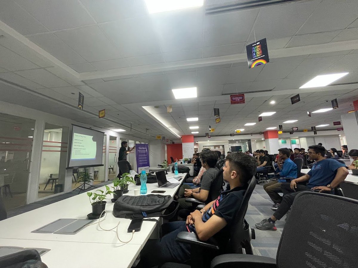 HarshDhariwal_'s tweet photo. Another amazing event with amazing peeps !! 🎉🎉
@PolygonGuild @Flipkart @1mgOfficial 

With amazing sessions from @0xanmol @kanishkkhurana @Momosdo @gmsanketagarwal https://t.co/3FK6nHXZMQ