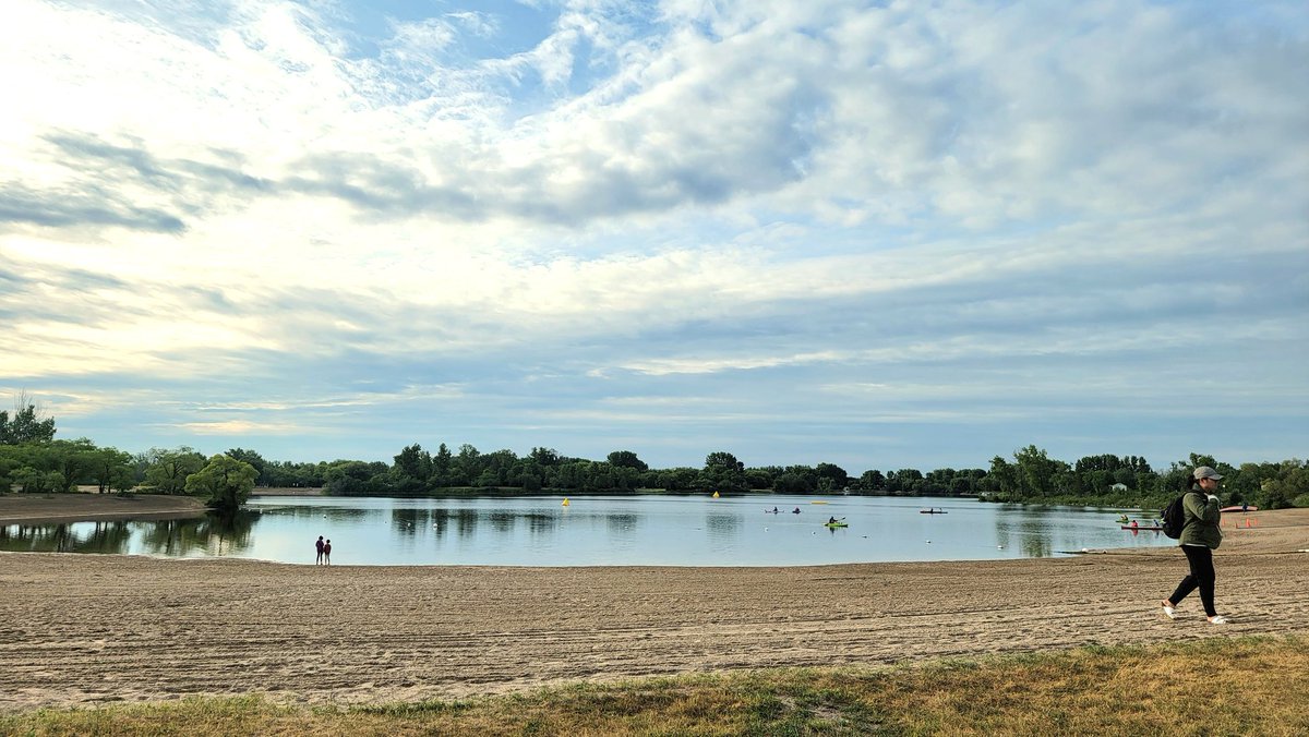 NguyenMath's tweet image. Perfect day for a triathlon in St. Malo. First time doing the sprint distance for the oldest kiddo. (She finished before I did). Great job!