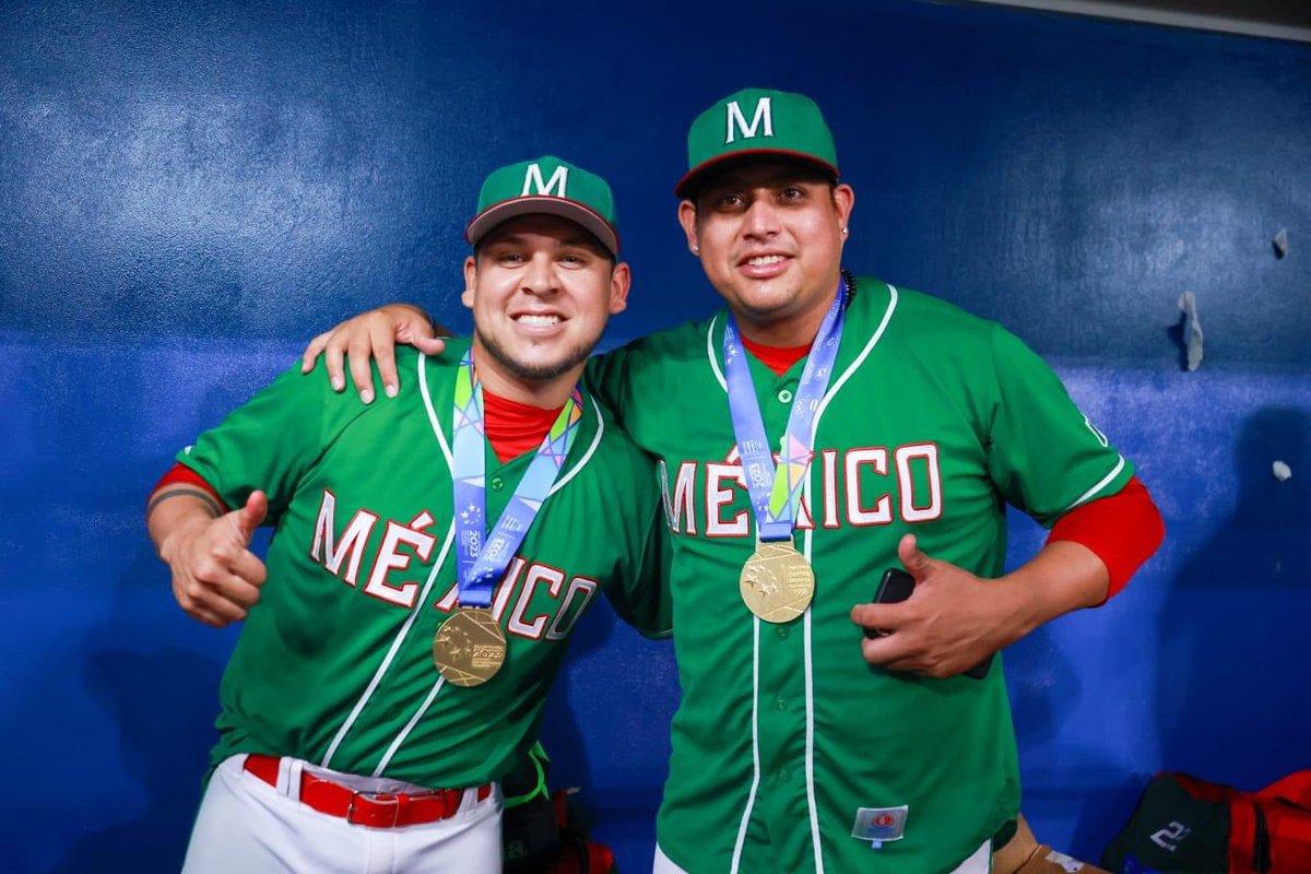 Medalla de oro Mexico ! 🥇
