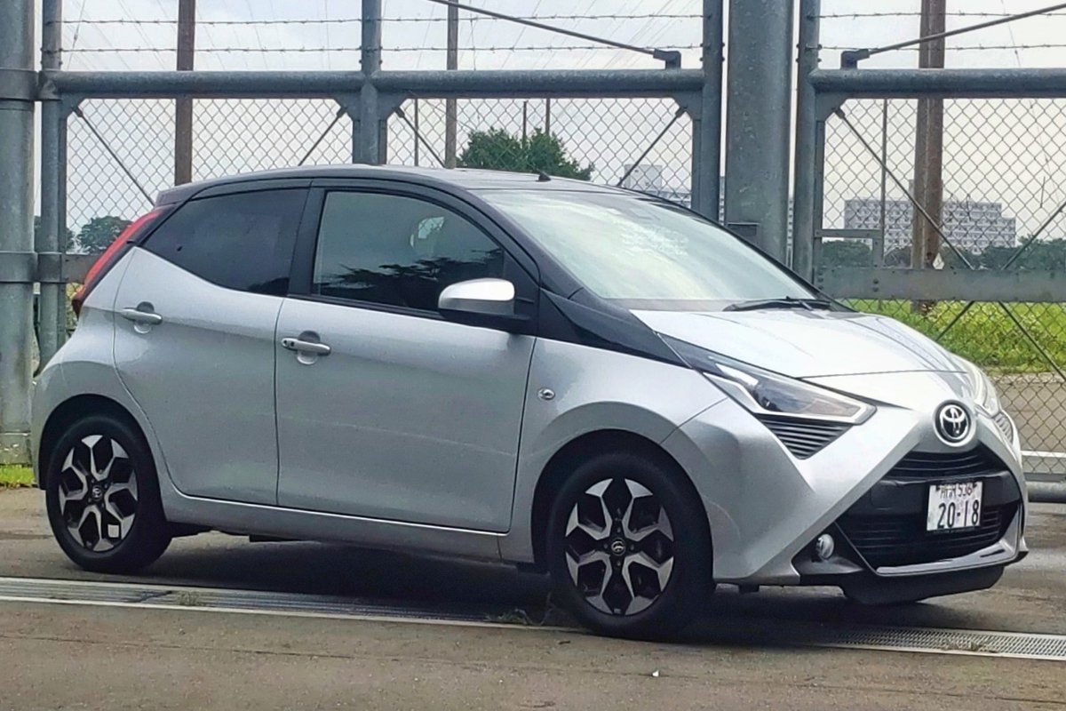 aygo2018's tweet photo. と、言う訳で納車されました。
ヴィッツのフリして世の中に溶け込みます。
 #ToyotaAygo  #Toyota  #aygo
 #納車  #納車されました
 #納車しました撲滅委員会 https://t.co/l0r6vkaSYt