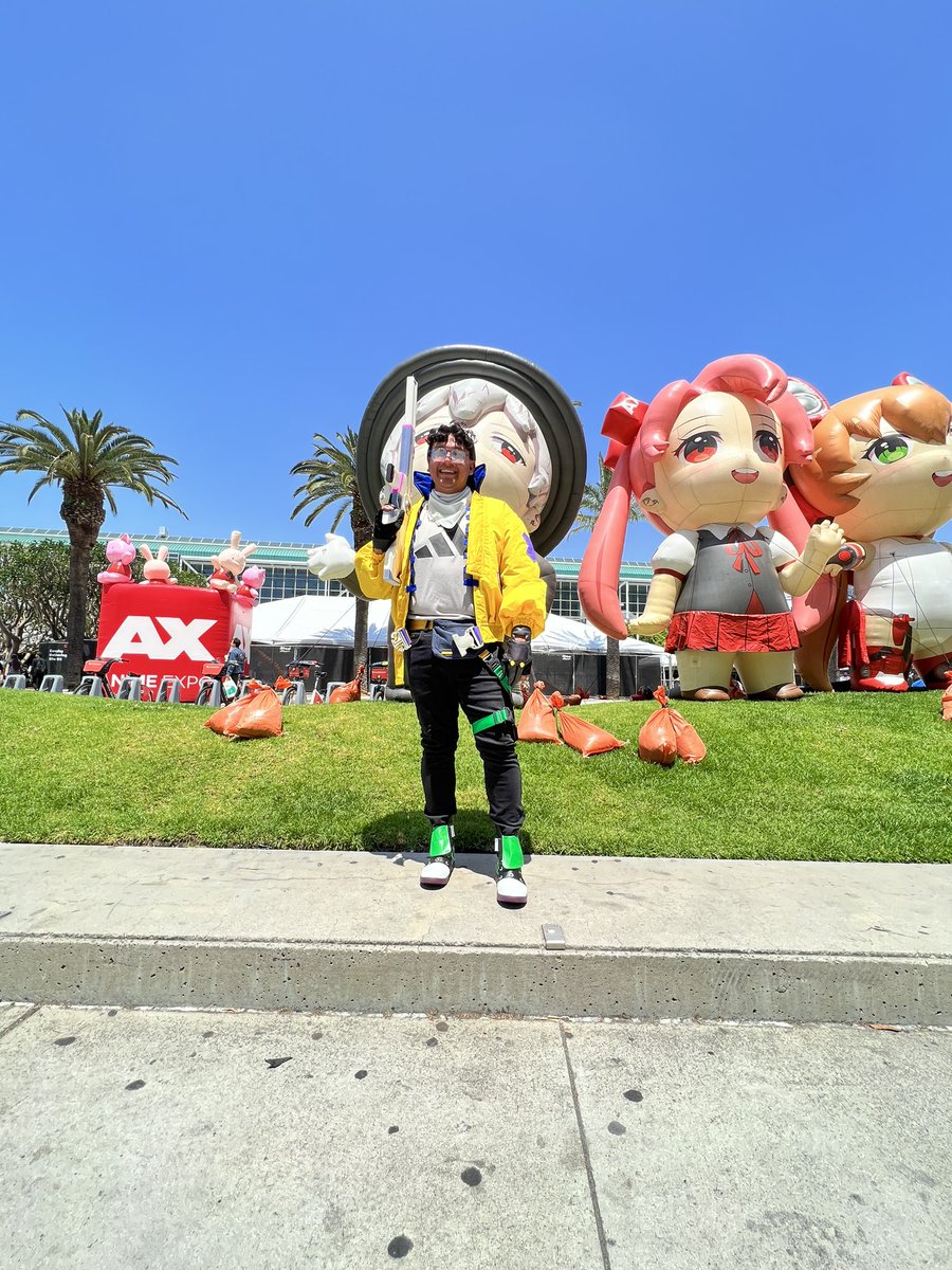 TheMontyPilot's tweet photo. Day 1 of Anime Expo was a success! Who is trying to meet up for Day 2?
#AX23 #AnimeExpo2023 https://t.co/qRmkDbY6g9
