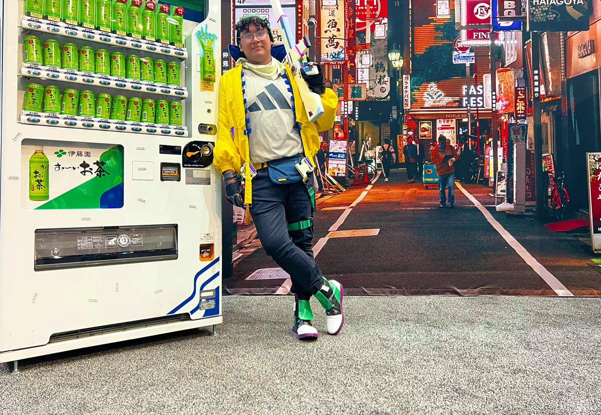TheMontyPilot's tweet photo. Day 1 of Anime Expo was a success! Who is trying to meet up for Day 2?
#AX23 #AnimeExpo2023 https://t.co/qRmkDbY6g9
