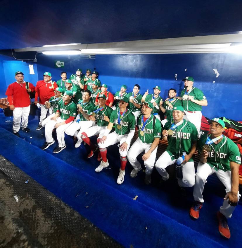 TITAN SPORTS tweet media