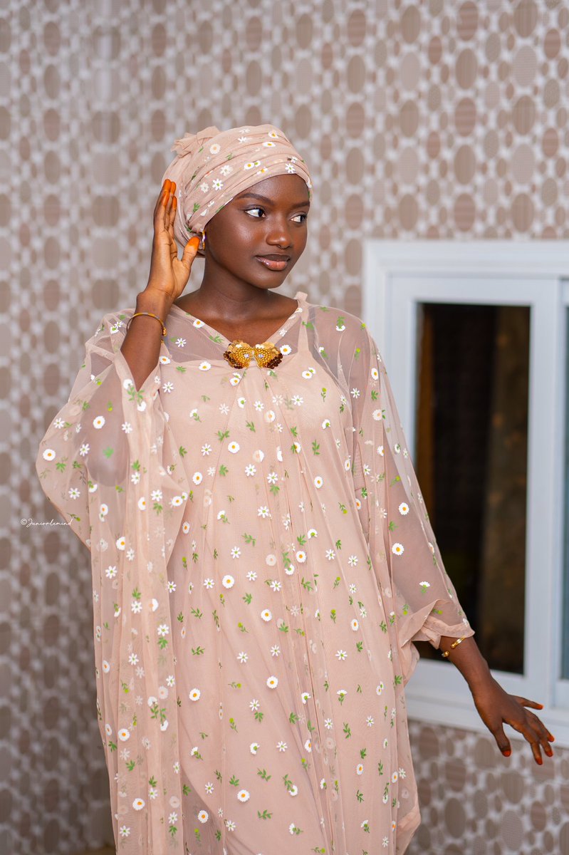 MarietouDieng15's tweet photo. #Sunuselfietabaski2023 #SenSagnseFmpo likez la pub 🙏🥰 https://t.co/BjzEtklYxD