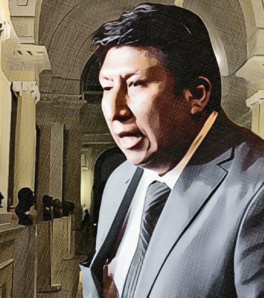 cesarcombina's tweet photo. Tantos años de lucha, tantos dirigentes sociales de Junin, tantas denuncias en Contraloría y Fiscalia, para que un grupete de TIBIOS, COBARDES Y NEGOCIANTES elijan a #WaldemarCerron. Queda claro que los nuevos enemigos son ellos: Todo voto para Cerron es un voto contra el Perú https://t.co/t1GMOo9sXq