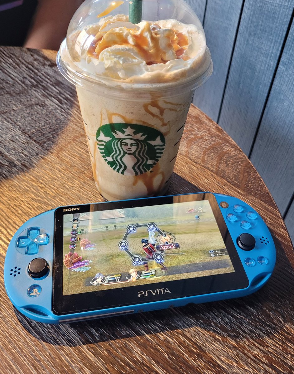 2023 and I'm still rocking the best handheld in the world with my frappe💯
#psvita #vitaisland #Sony #PlayStationvita #Starbucks #coffee