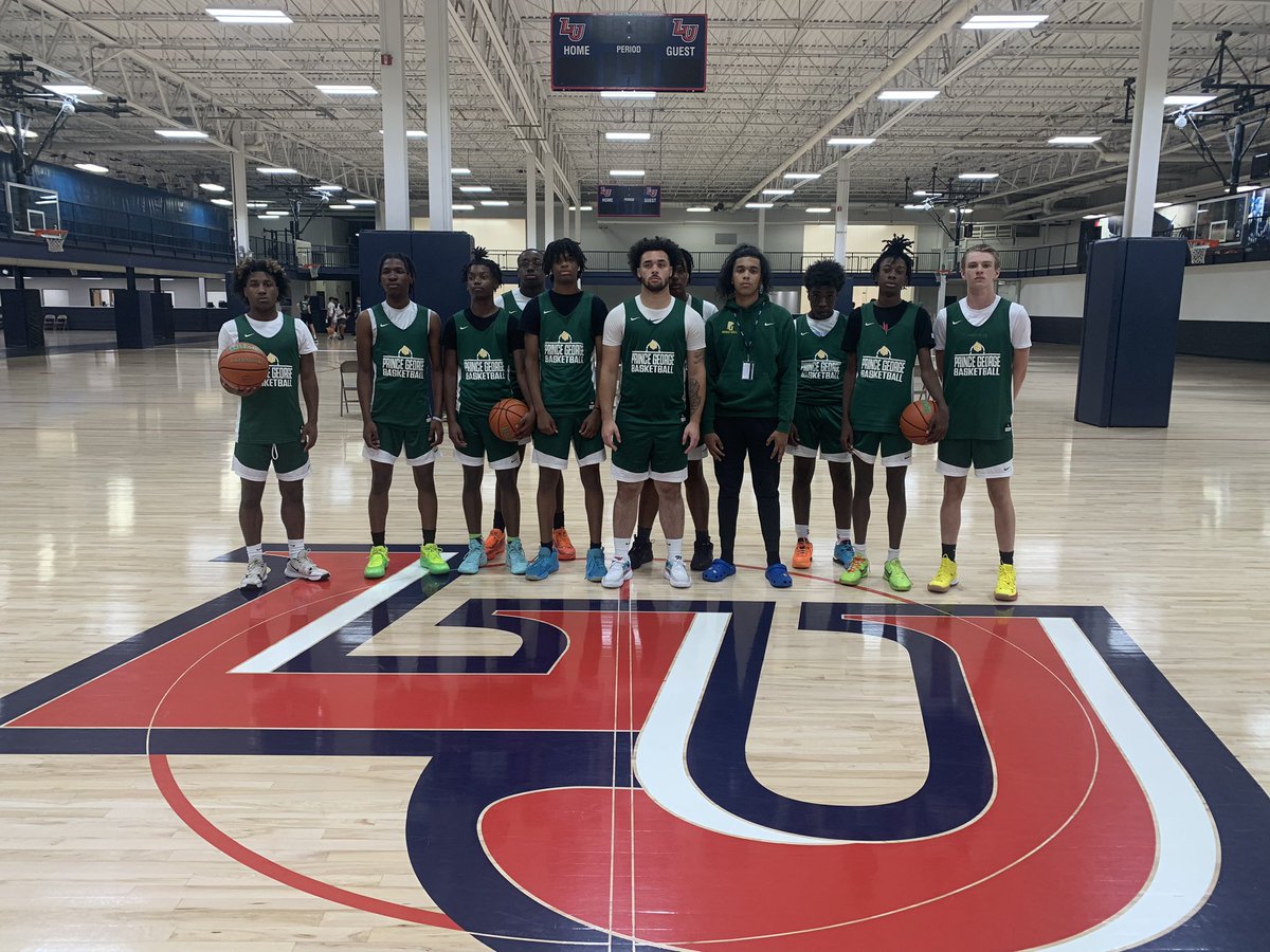 Liberty University Team Camp 2023🏀 Building chemistry &amp; success this weekend. Coach McKay &amp; staff put on a 5⭐️ camp for teams, players, &amp; coaches🤝<a href="/LibertyMBB/">Liberty Men's Basketball</a> <a href="/flamesteamcamp/">Flames Basketball Team Camp</a>